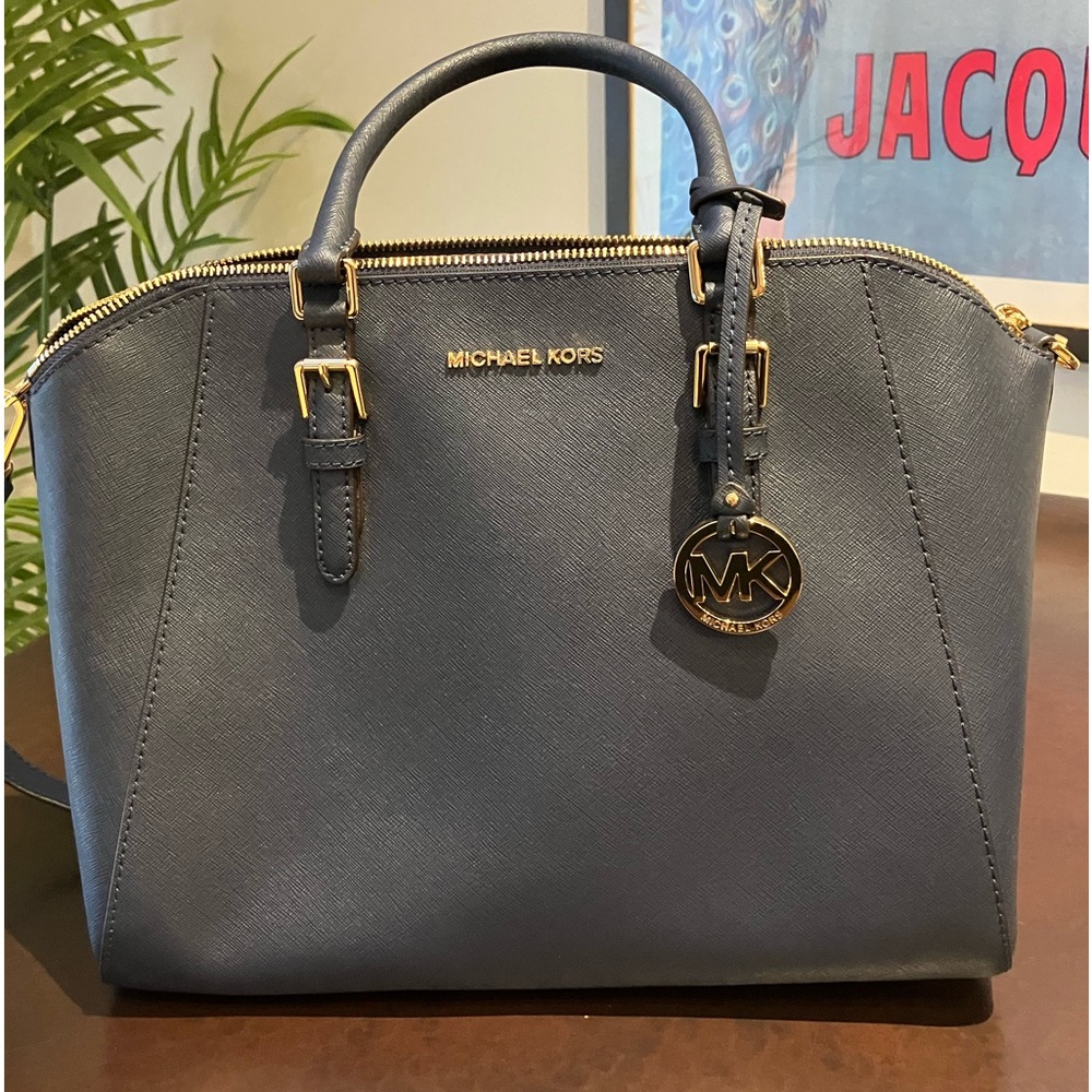 Michael Kors Handbag - Picture 12 of 12